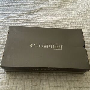 La Canadienne black leather boots